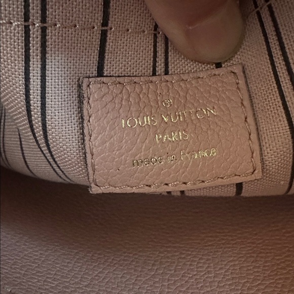 Authentic Louis Vuitton Montaigne BB โ Rose Poudre Monogram Empreinte Leather - Picture 9 of 10